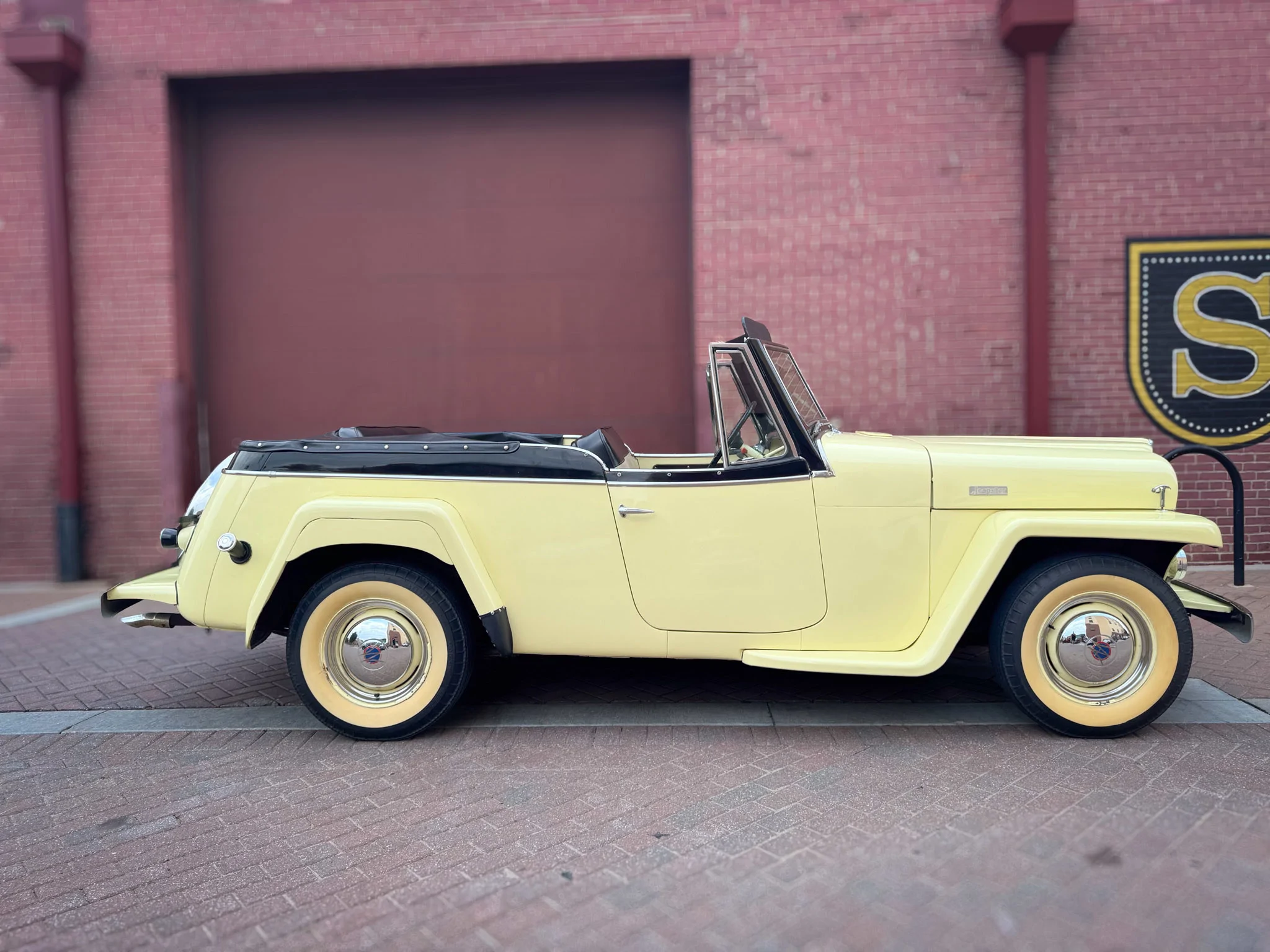 car-tile-11