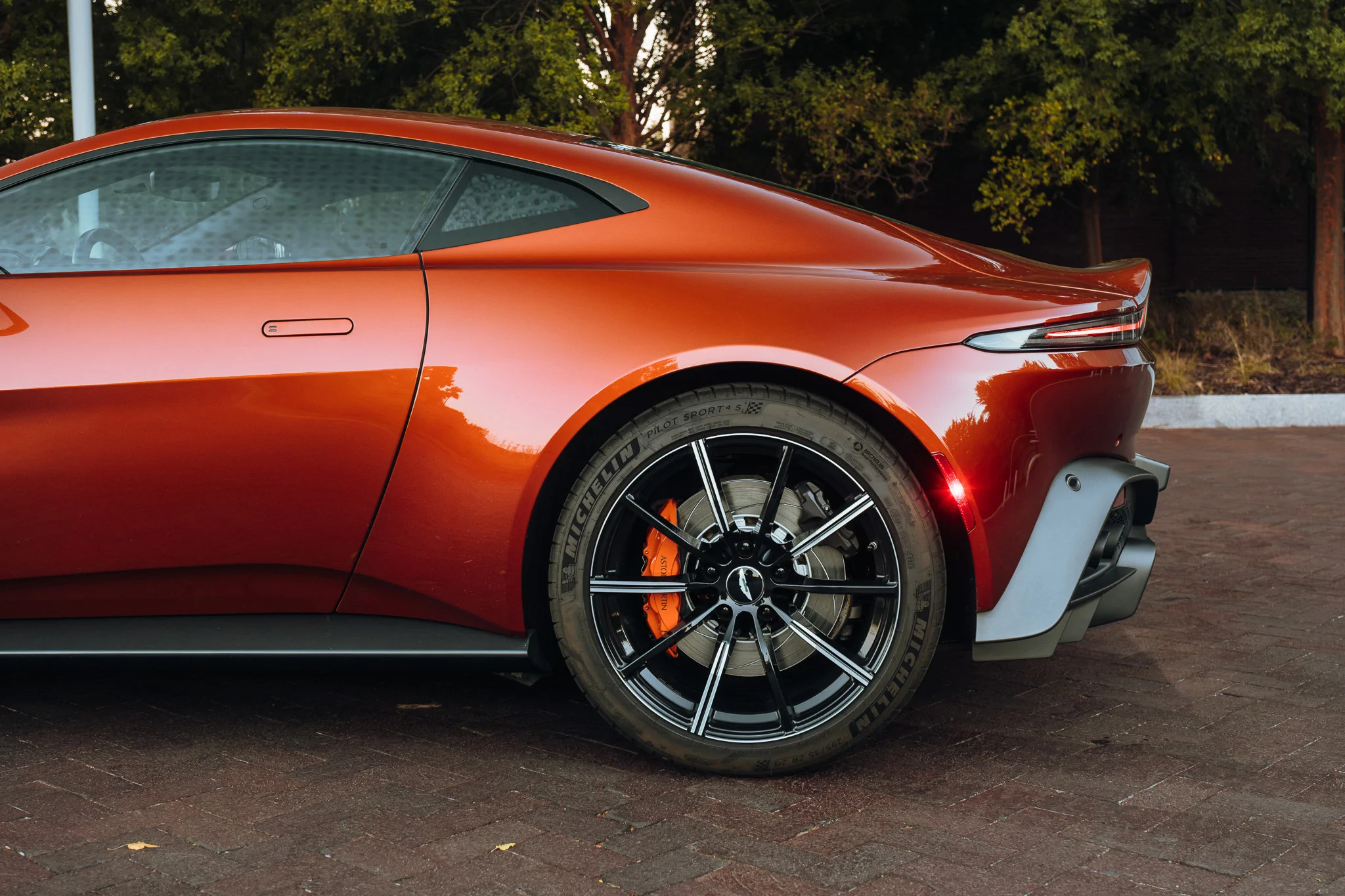 car-tile-12